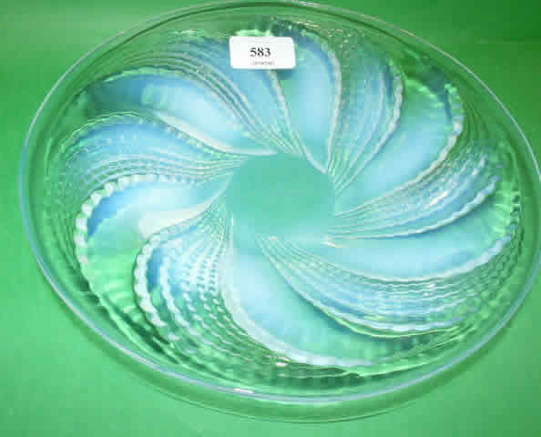 R. Lalique Fleurons Plate