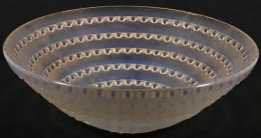 R. Lalique Fleurville Bowl