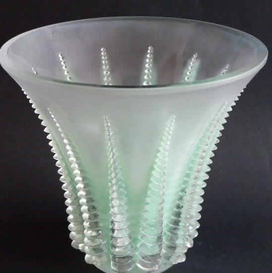 R. Lalique Font-Romeu Vase