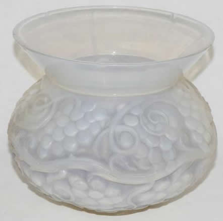 R. Lalique Fontainebleau Vase