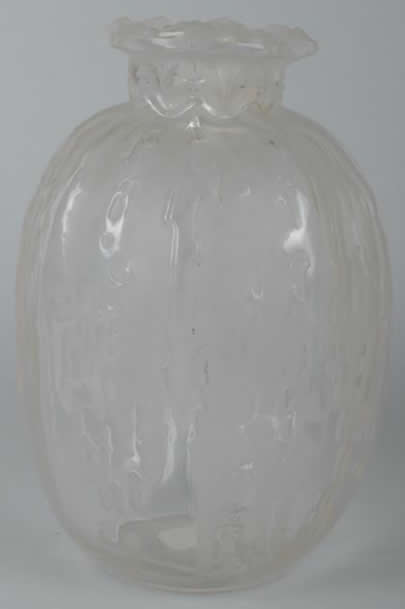 R. Lalique Fontaines Covered Vase