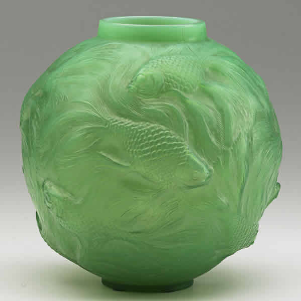 R. Lalique Formose Vase