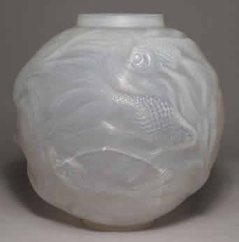 R. Lalique Formose Vase