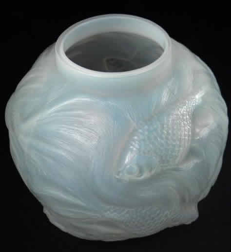 R. Lalique Formose Vase