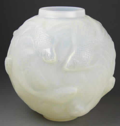 R. Lalique Formose Vase