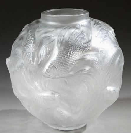 R. Lalique Formose Vase
