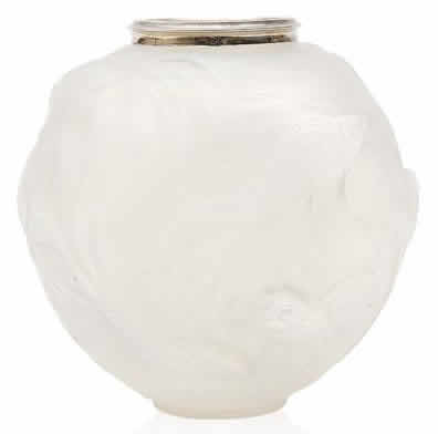 R. Lalique Formose Vase
