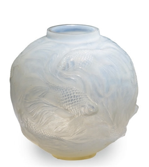 R. Lalique Formose Vase