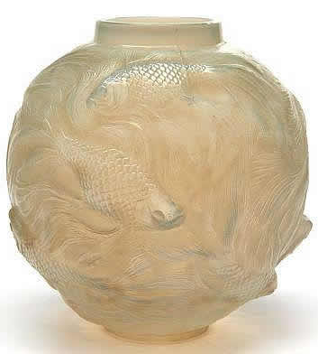 R. Lalique Formose Vase