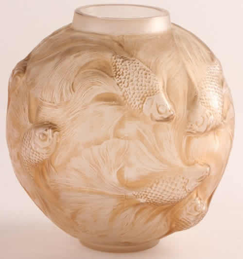 R. Lalique Formose Vase