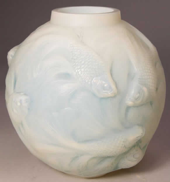 R. Lalique Formose Vase
