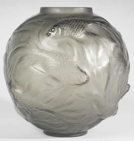 R. Lalique Formose Vase