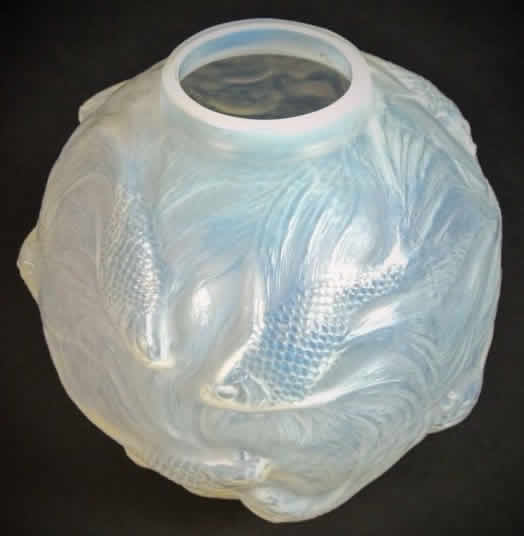 R. Lalique Formose Vase