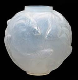 R. Lalique Formose Vase