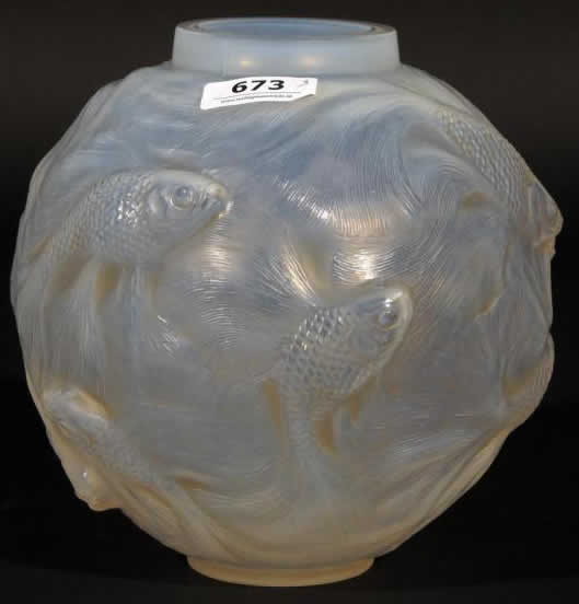 R. Lalique Formose Vase