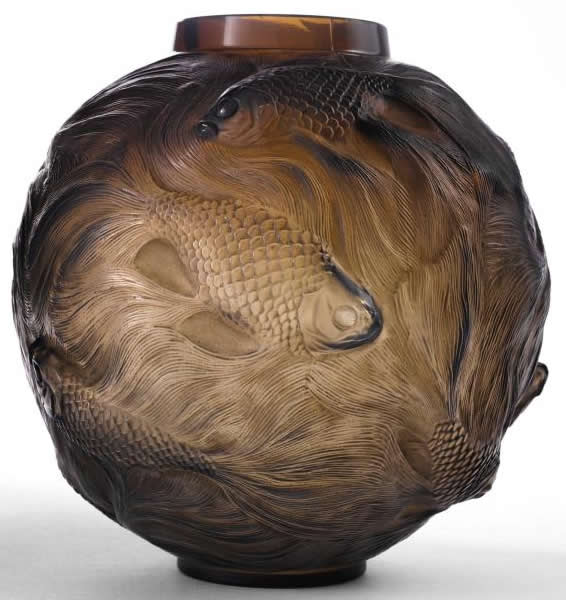 R. Lalique Formose Vase