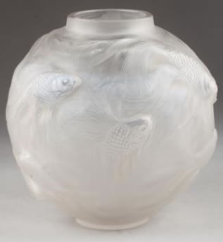 R. Lalique Formose Vase