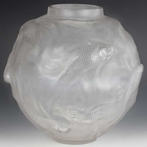 R. Lalique Formose Vase
