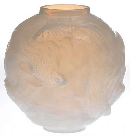R. Lalique Formose Vase