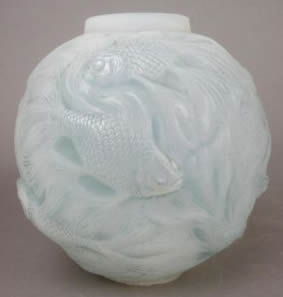 R. Lalique Formose Vase