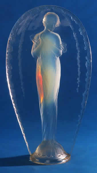 R. Lalique Grand Ovale Tete Penchee Statue