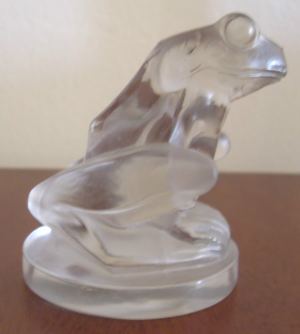 R. Lalique Grenouille Hood Ornament