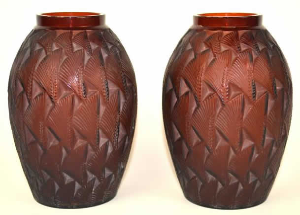 R. Lalique Grignon Vase