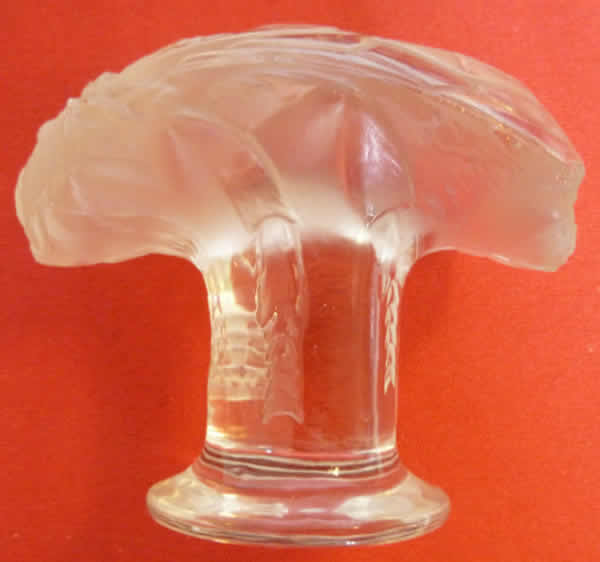 R. Lalique Gros Bourdon Seal