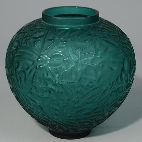 R. Lalique Gui Vase