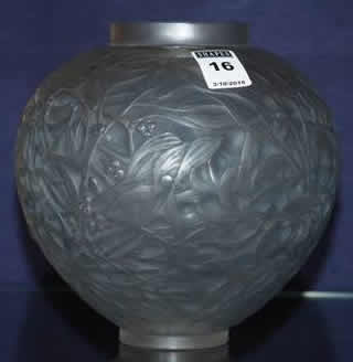 R. Lalique Gui Vase