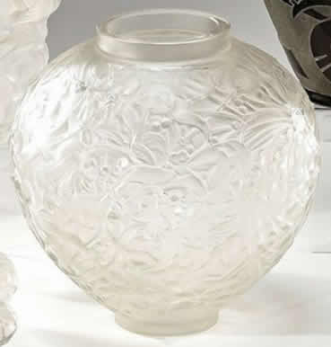 R. Lalique Gui Vase