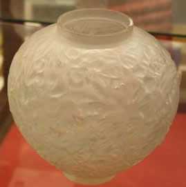 R. Lalique Gui Vase