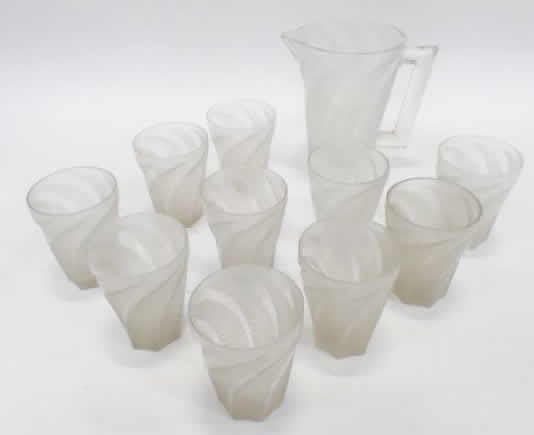 R. Lalique Hesperides Tableware