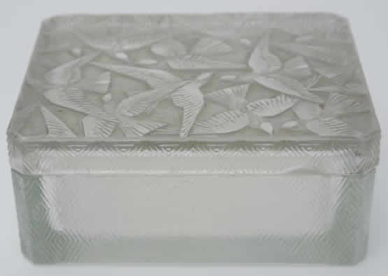 R. Lalique Hirondelles Cigarette Box