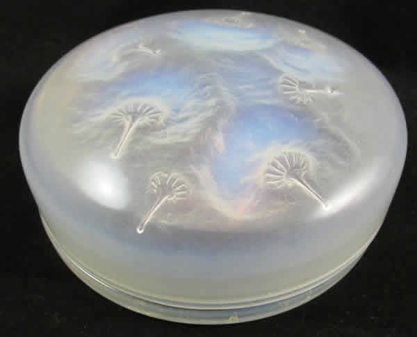 R. Lalique Houppes Powder Box