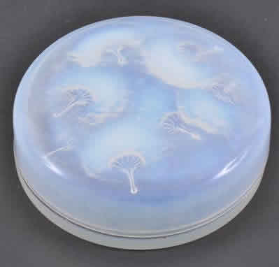 R. Lalique Houppes Box
