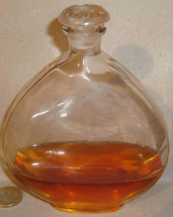 R. Lalique L'Amour Dans Le Coeur-2 Perfume Bottle