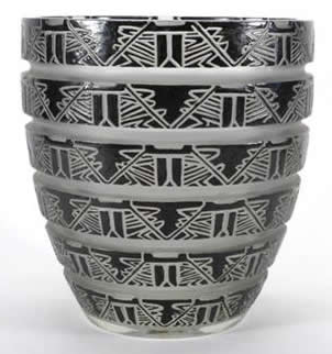 R. Lalique Lagamar Vase