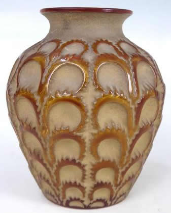 R. Lalique Laiterons Vase