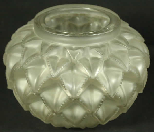 R. Lalique Languedoc Vase
