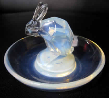 R. Lalique Lapin Cendrier