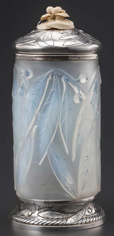 R. Lalique Laurier Vase