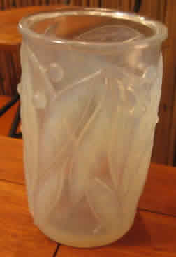 R. Lalique Laurier Vase