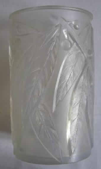 R. Lalique Laurier Vase