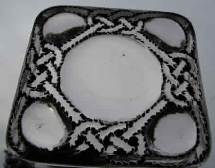 R. Lalique Les Cinq Fleurs Powder Box