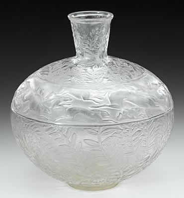 R. Lalique Lievres Vase