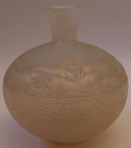 R. Lalique Lievres Vase