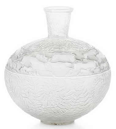 R. Lalique Lievres Vase