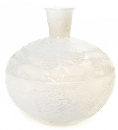 R. Lalique Lievres Vase