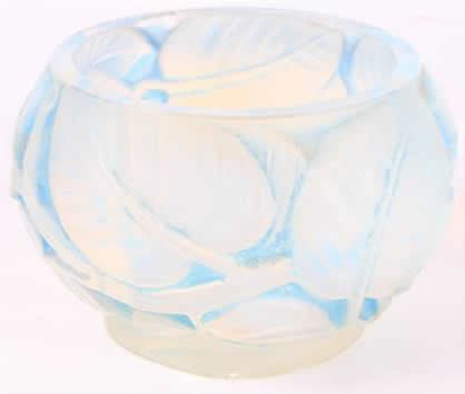 R. Lalique Lilas Vase